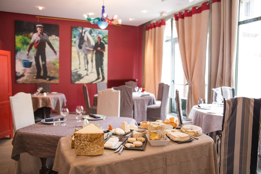 Le Puy-en-Velay Hotel Et Restaurant Le Regina מראה חיצוני תמונה